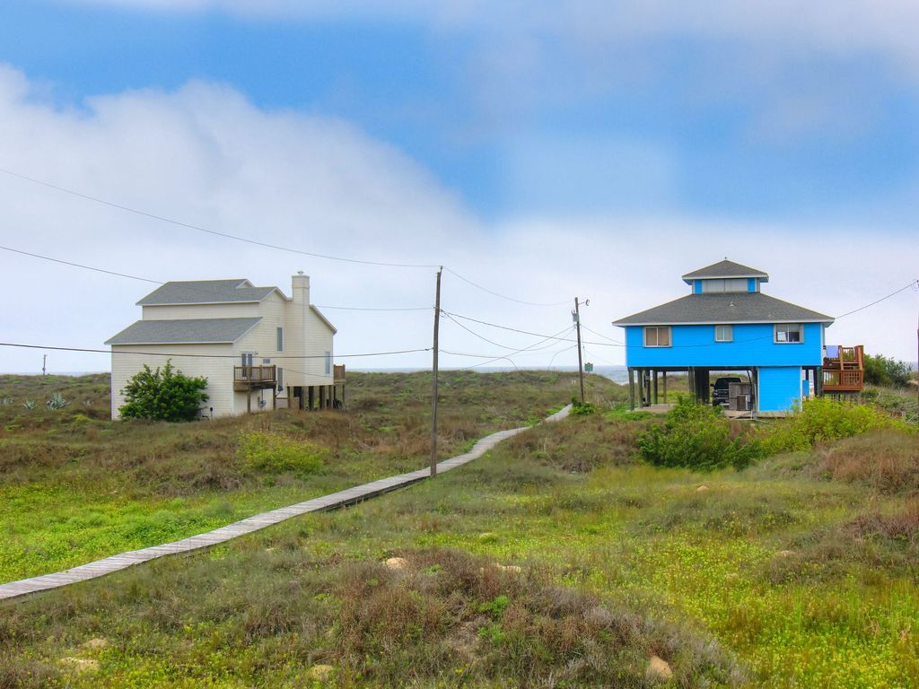 La Vista @ La Playa Paradise Properties Beach House Vacation Rental in Port Aransas, Texas.