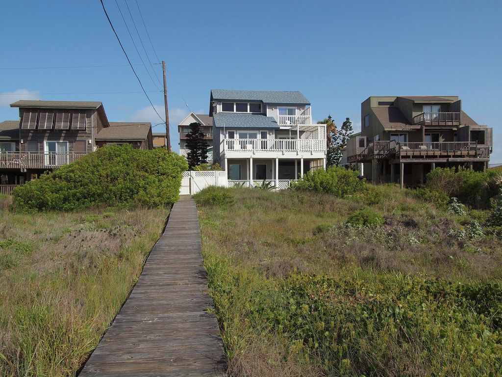 La Vista @ La Playa Paradise Properties Beach House Vacation Rental in Port Aransas, Texas.