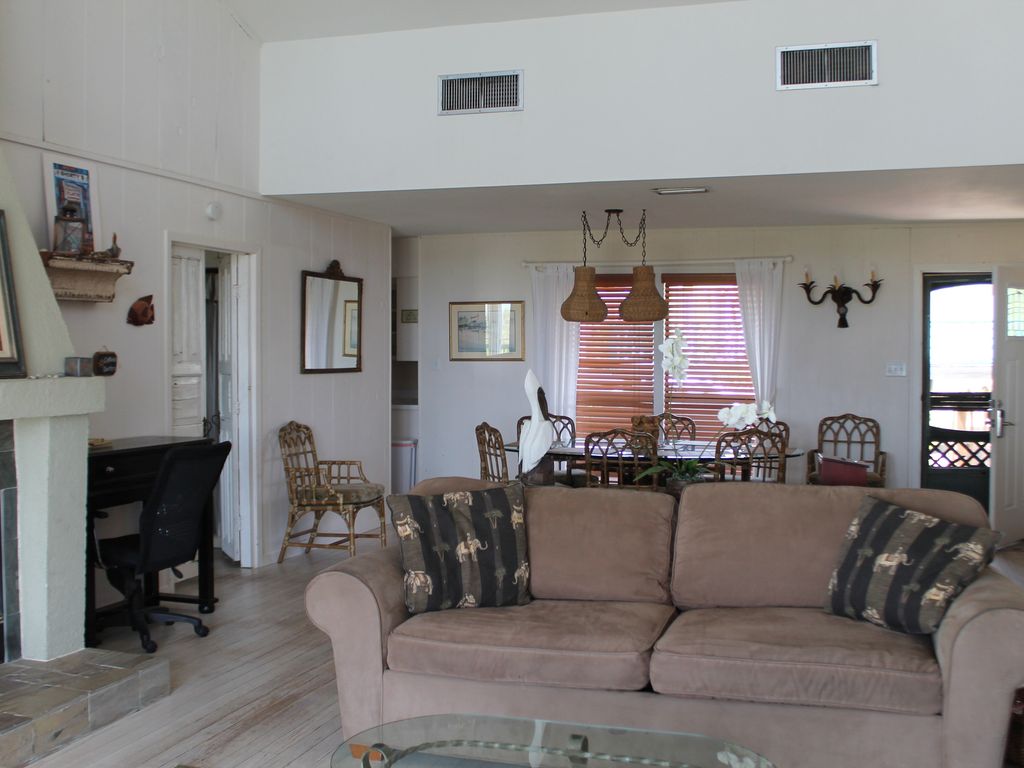 La Vista @ La Playa Paradise Properties Beach House Vacation Rental in Port Aransas, Texas.